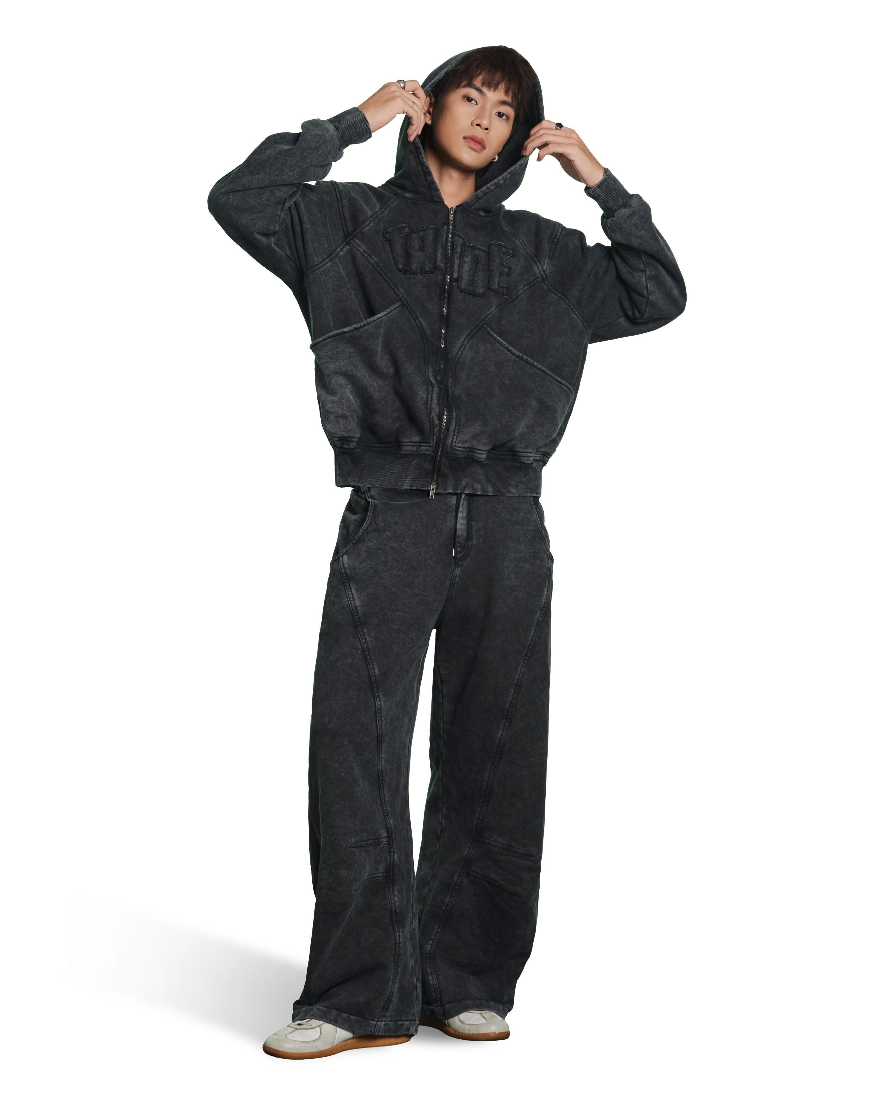 Jeat Zip-Up Hoodie