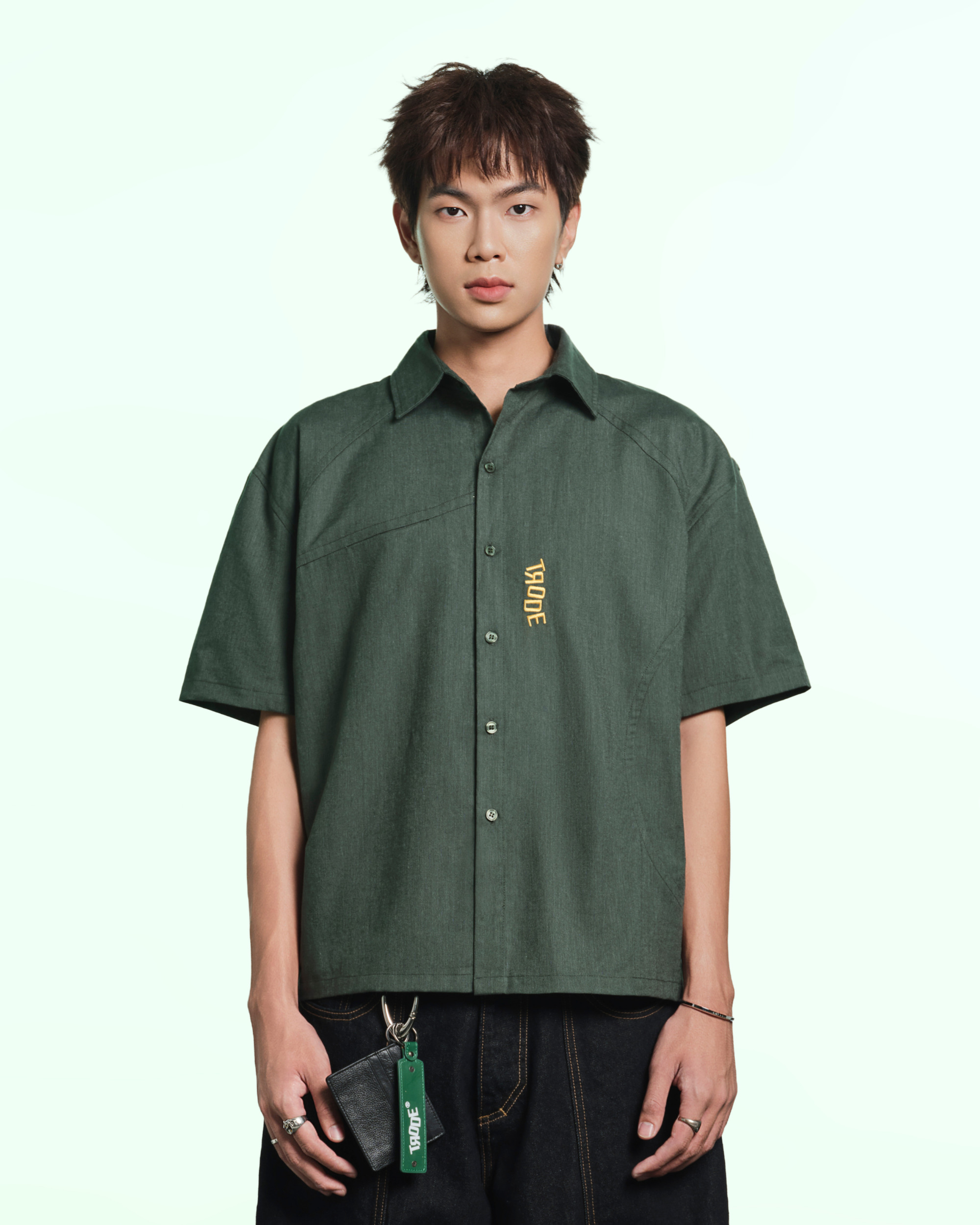 POCKET CUT-OUT SHORT SLEEVE SHIRT