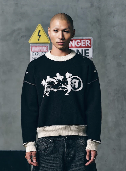 "TRODE" Rivet Sweater